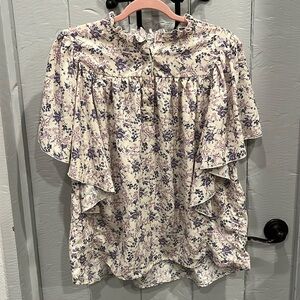 Bishop + Young Flutter Sleeve Top NWOT Size Medium